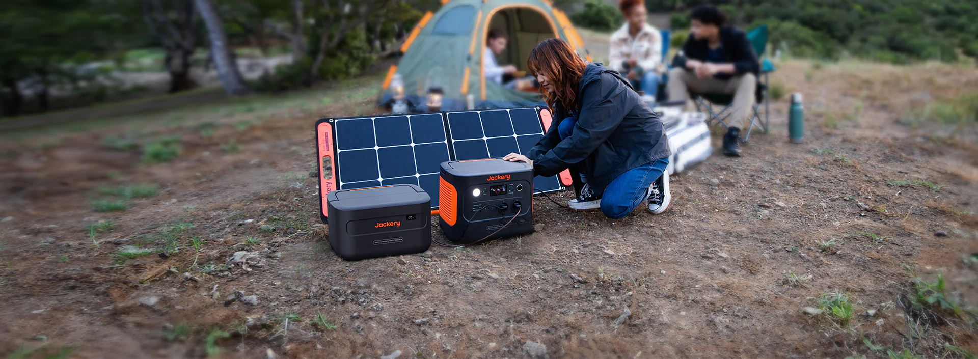 Jackery Solar Generator 1000 Plus-3